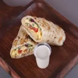 جباتي فلافل مع البيض المقلي